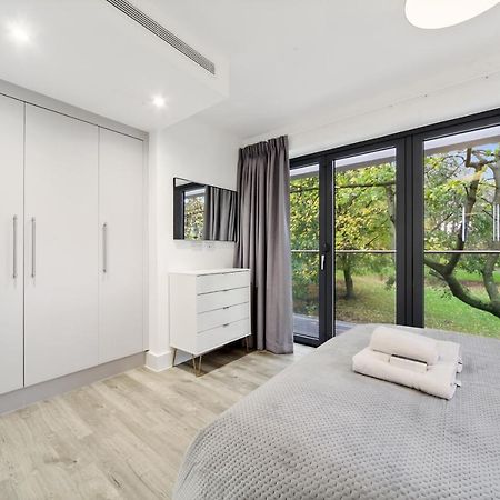 Executive Apartments In Bermondsey Free Wifi & Aircon By City Stay Aparts London Exterior photo